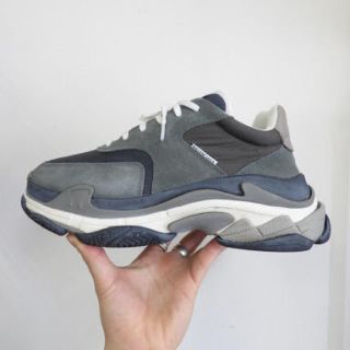 バレンシアガ(Balenciaga)のバレンシアガ トリプルS 2.0 グレー 42(スニーカー)