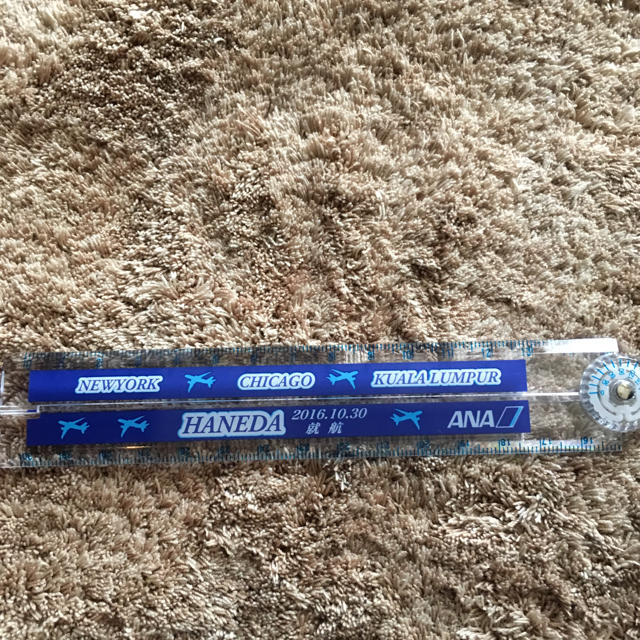 ANA(全日本空輸)(エーエヌエー(ゼンニッポンクウユ))のANA 全日空 非売品 定規 筆記用具 インテリア/住まい/日用品の文房具(その他)の商品写真