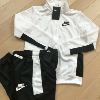 ナイキ(NIKE)の特価☆ナイキ　ジャージ　150 上下セット！ホワイト　ブラック(その他)