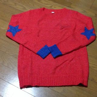 トミーヒルフィガー(TOMMY HILFIGER)のtommy／ニット／レッド／星柄💫(ニット/セーター)