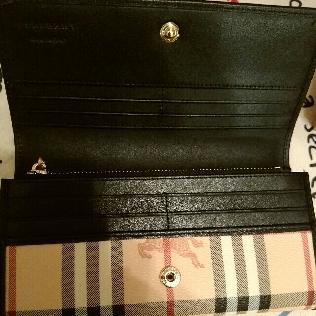 BURBERRY(バーバリー)のバーバリー長財布 レディースのファッション小物(財布)の商品写真