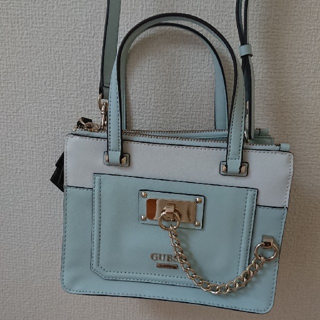 GUESS(ゲス)のGUESS ゲス ハンドバッグ トートバッグ ショルダーバッグ レディースのバッグ(ショルダーバッグ)の商品写真