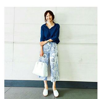 ザラ(ZARA)のZARA 花柄ワイドパンツ(その他)