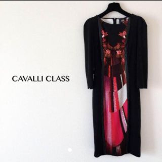 ロベルトカヴァリ(Roberto Cavalli)のクラスロベルトカヴァリブルーガールchesty ワンピース25ans2(ひざ丈ワンピース)