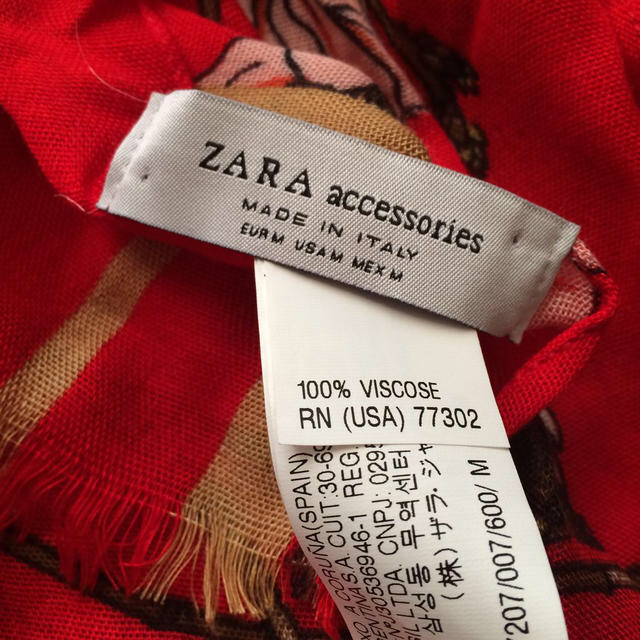 ZARA(ザラ)のZARA made in italy レディースのファッション小物(バンダナ/スカーフ)の商品写真