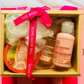 ザボディショップ(THE BODY SHOP)の送料込みに！THE BODY SHOP バスセット(入浴剤/バスソルト)