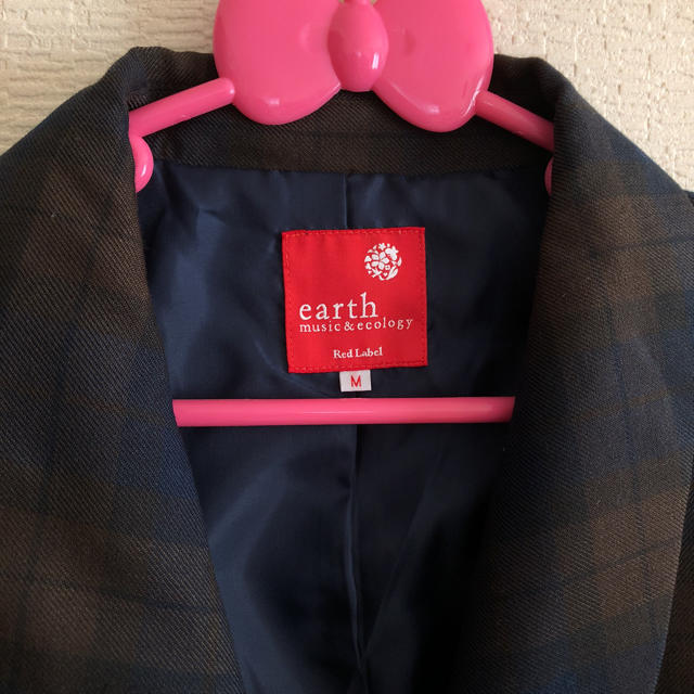 earth music & ecology(アースミュージックアンドエコロジー)のジャケット earth ブラウン×ネイビー レディースのジャケット/アウター(テーラードジャケット)の商品写真