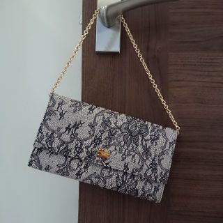 ドルチェアンドガッバーナ(DOLCE&GABBANA)のDOLCE&GABBANA♥レースプリント　チェーン付　クラッチバッグ兼長財布(財布)