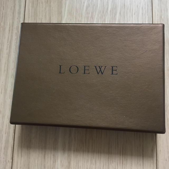 LOEWE(ロエベ)のロエベキーケース レディースのファッション小物(キーケース)の商品写真