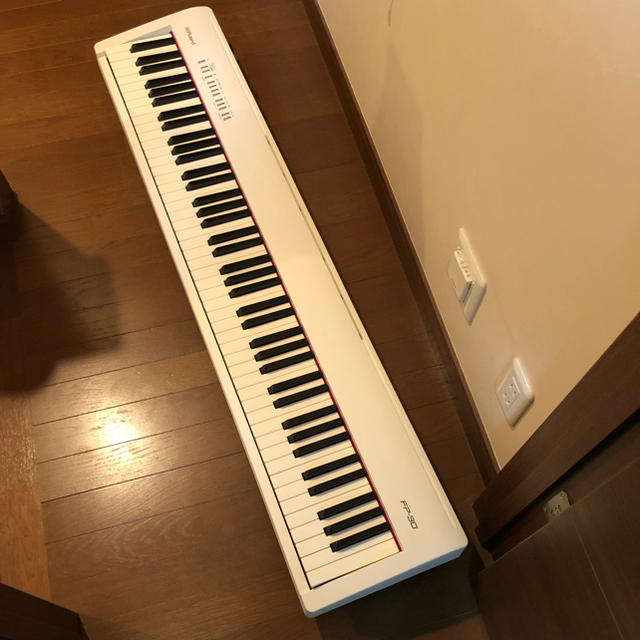 Roland FP-30 WH 中古 楽器の鍵盤楽器(電子ピアノ)の商品写真