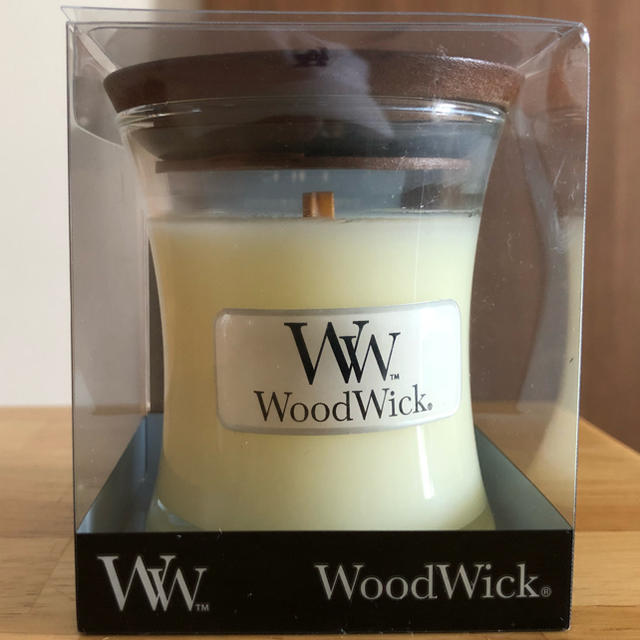 Woodwick キャンドル ハンドメイドのインテリア/家具(アロマ/キャンドル)の商品写真