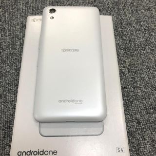 キョウセラ(京セラ)の京セラ ワイモバイル 新品Andoid One S4 (スマートフォン本体)