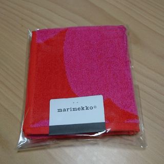 マリメッコ(marimekko)のマリメッコ  ゲストタオル   レッド  (タオル/バス用品)