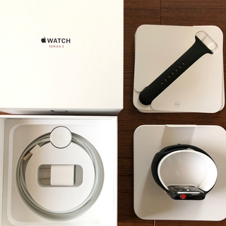 アップルウォッチ(Apple Watch)のAppleWatch SERIES3　ブラック ステンレスセルラー42mm(腕時計(デジタル))