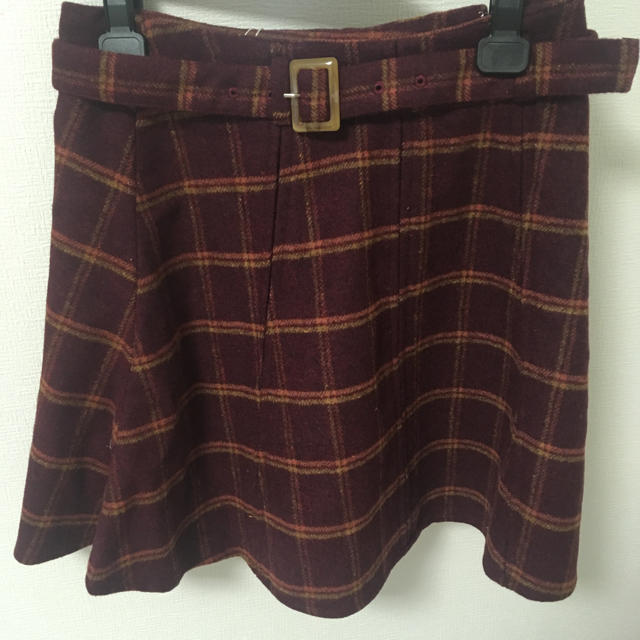 dazzlin(ダズリン)のべっこう風ベルトチェックフレアスカート レディースのスカート(ミニスカート)の商品写真