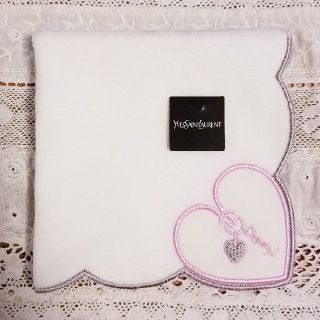 サンローラン(Saint Laurent)のYSL イヴサンローラン ハート 刺繍 タオルハンカチ 新品(ハンカチ)