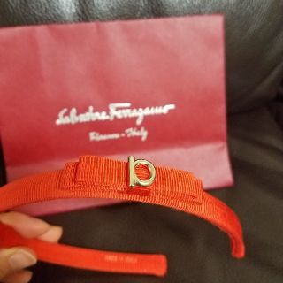 サルヴァトーレフェラガモ(Salvatore Ferragamo)の【未使用】Ferragamo フェラガモ カチューシャ(カチューシャ)