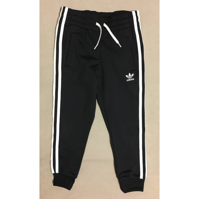 adidas(アディダス)の‼️みみ様 専用‼️  adidasオリジナル キッズ/ベビー/マタニティのキッズ服男の子用(90cm~)(パンツ/スパッツ)の商品写真