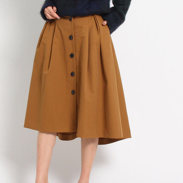 DRESSTERIOR(ドレステリア)のドレステリア タックフレアースカート キャメル レディースのスカート(ひざ丈スカート)の商品写真