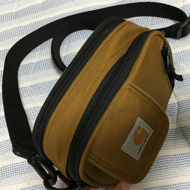 carhartt(カーハート)のcarhartt サコッシュ メンズのバッグ(ショルダーバッグ)の商品写真