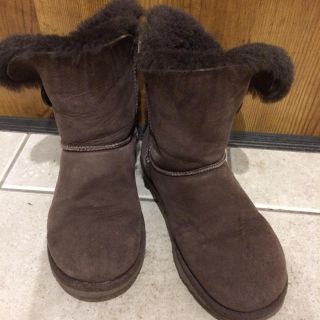 アグ(UGG)のUGG ムートンブーツ ブラウン ボタン ボア 本革(ブーツ)