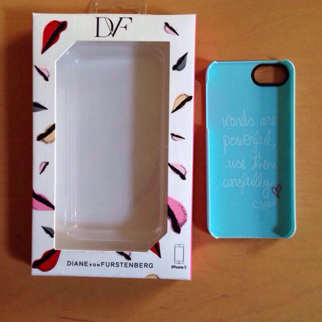 DIANE von FURSTENBERG(ダイアンフォンファステンバーグ)のDVF iPhone5ケース スマホ/家電/カメラのスマホアクセサリー(モバイルケース/カバー)の商品写真