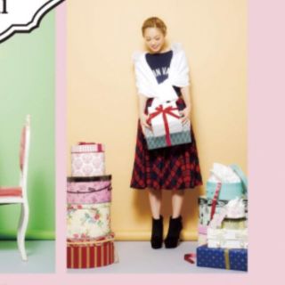 チェスティ ビジューブラウス 西野カナ着用 - メルカリ
