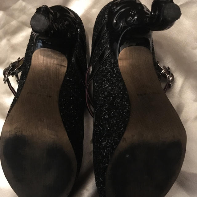 ANNA SUI(アナスイ)のANNA SUI 猫足パンプス 黒ラメ レディースの靴/シューズ(ハイヒール/パンプス)の商品写真
