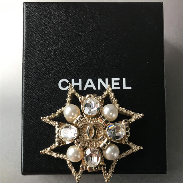 アクセサリーCHANEL ブローチ訳あり