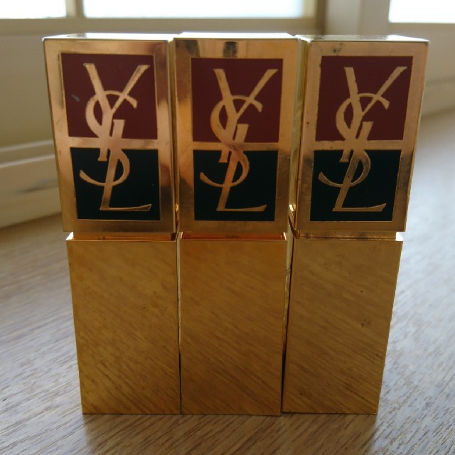 Yves Saint Laurent Beaute(イヴサンローランボーテ)の【中古】イヴ・サンローラン口紅３本セット コスメ/美容のベースメイク/化粧品(口紅)の商品写真