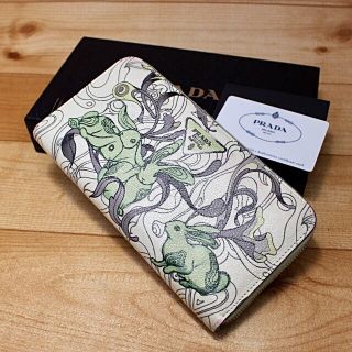 PRADA(財布)のフリマアイテム一覧 PRADA(財布)のフリマアイテム一覧