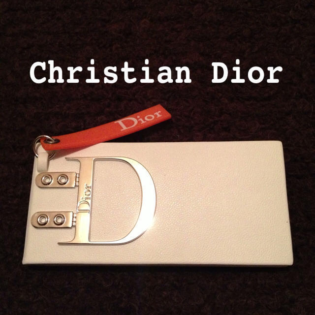 Christian Dior(クリスチャンディオール)のDior♡メイクパレット コスメ/美容のベースメイク/化粧品(その他)の商品写真
