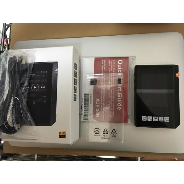 Pioneer(パイオニア)の美品 pioneer xdp-30r (b) DAP 16gb パイオニア スマホ/家電/カメラのオーディオ機器(ポータブルプレーヤー)の商品写真