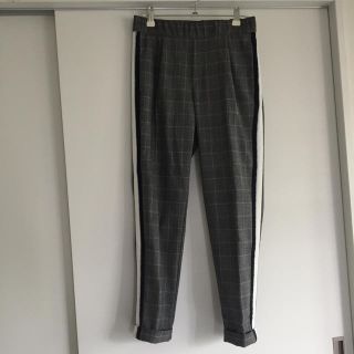 ザラ(ZARA)のZara タックパンツ(クロップドパンツ)