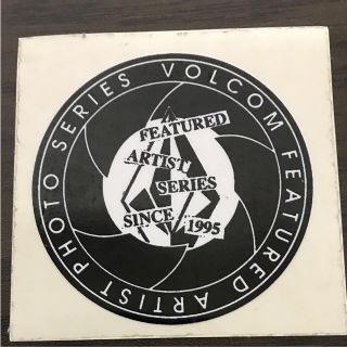 ボルコム(volcom)の【縦6.5cm横6cm】VOLCOM ステッカー(ステッカー)