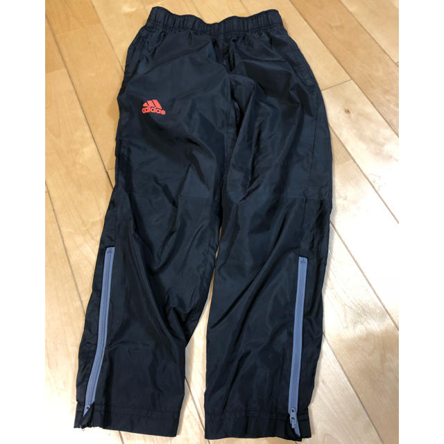 adidas(アディダス)の美品 adidas 上下セット キッズ/ベビー/マタニティのキッズ服男の子用(90cm~)(パンツ/スパッツ)の商品写真