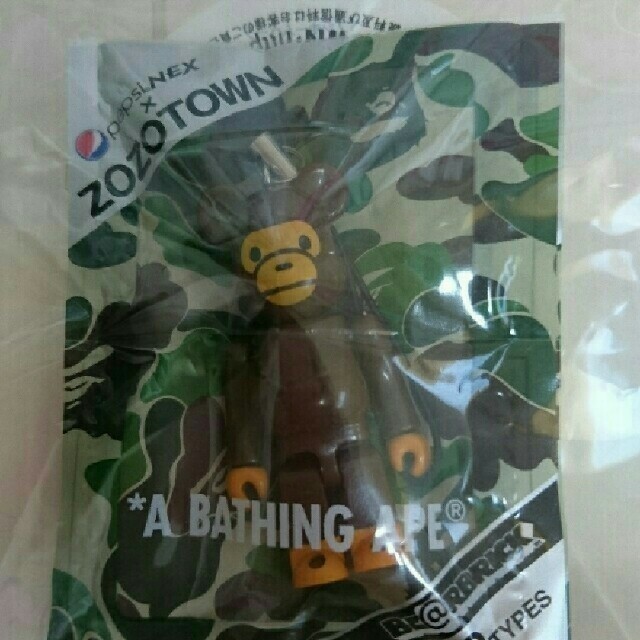 A BATHING APE(アベイシングエイプ)の⚡A・BATHING APE×ZOZOコラボ⚡ベアブリックストラップ♥新品✨ エンタメ/ホビーのコレクション(ノベルティグッズ)の商品写真