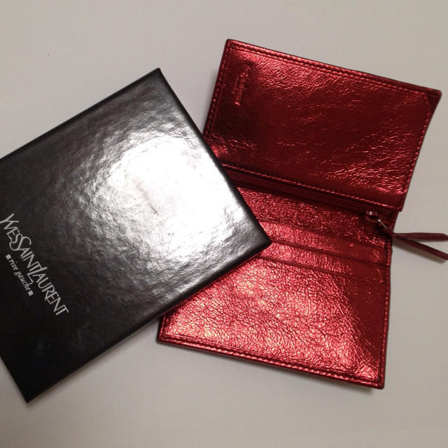 SAINT LAURENT(サンローラン)の新品☆イヴ・サンローラン レディースのファッション小物(名刺入れ/定期入れ)の商品写真