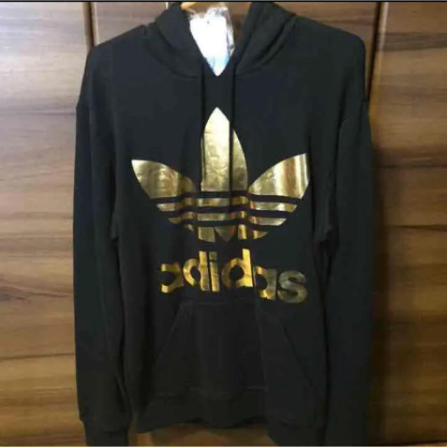 adidas パーカー