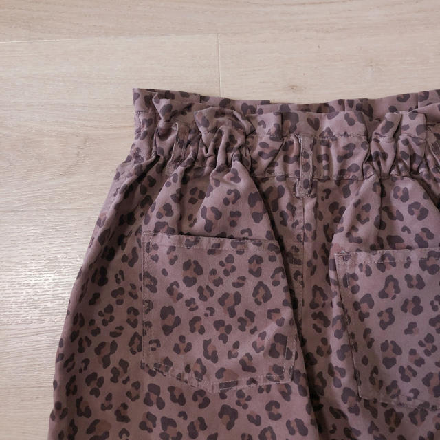 one after another NICE CLAUP(ワンアフターアナザーナイスクラップ)のヒョウ柄台形スカート レディースのスカート(ミニスカート)の商品写真