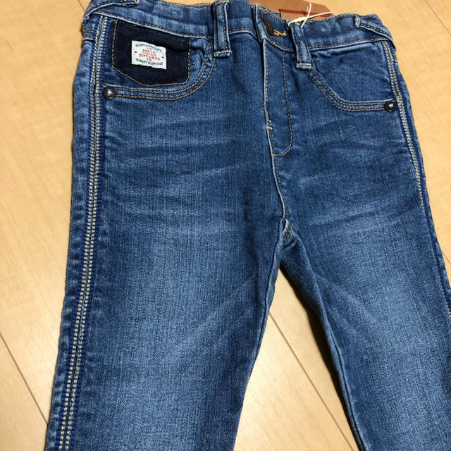 ZARA(ザラ)の新品タグ付き 王道デニム キッズ/ベビー/マタニティのキッズ服男の子用(90cm~)(パンツ/スパッツ)の商品写真