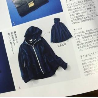 yori タックフレアパーカー ネイビーの通販 by トレゾア|ラクマ
