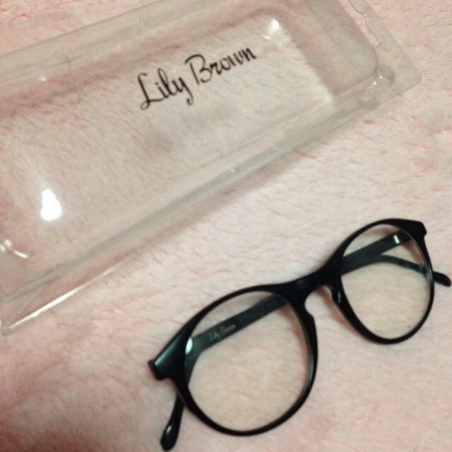 Lily Brown(リリーブラウン)のlily brown  ダテメガネ レディースのファッション小物(サングラス/メガネ)の商品写真