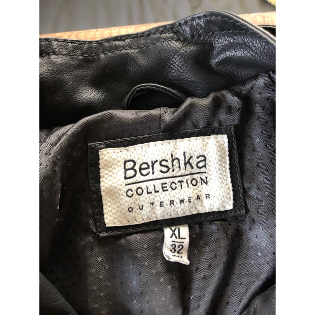 Bershka(ベルシュカ)のベルシュカ(ZARA姉妹ブランド) フェイクレザージャケット レディースのジャケット/アウター(ライダースジャケット)の商品写真