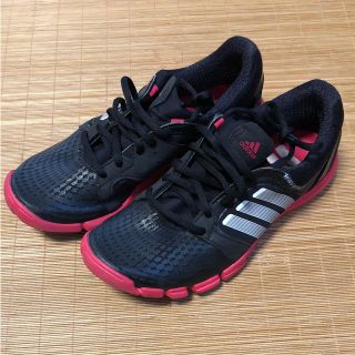 アディダス(adidas)のadidas スニーカー(スニーカー)