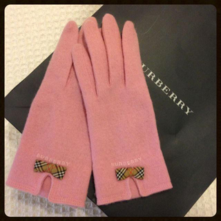 バーバリー(BURBERRY)の♡BURBERRYバーバリー手袋 新品♡(手袋)