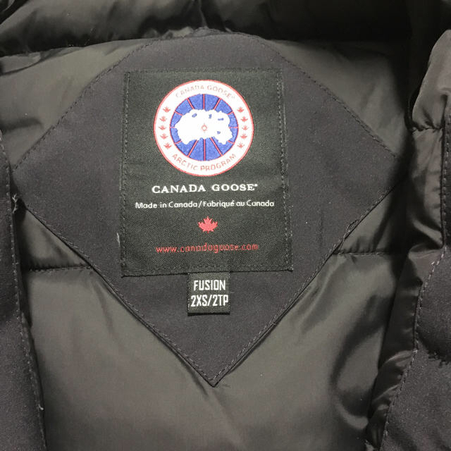 CANADA GOOSE(カナダグース)のカナグース限定価格 レディースのジャケット/アウター(ダウンコート)の商品写真