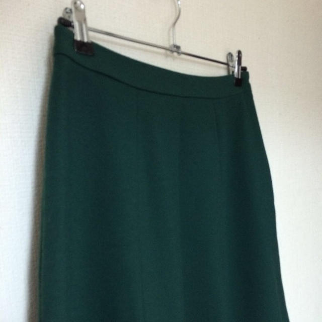 OFUON(オフオン)のOFUON＊グリーンフレアスカート レディースのスカート(ひざ丈スカート)の商品写真