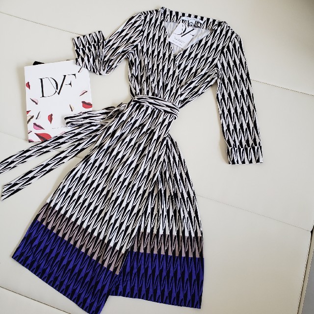 DIANE von FURSTENBERG - 美品◇ダイアンフォン“おしゃれモードな人気デザイン“のラップワンピース