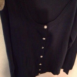 ダブルクローゼット(w closet)のパールボタン🎀カーデ(ニット/セーター)